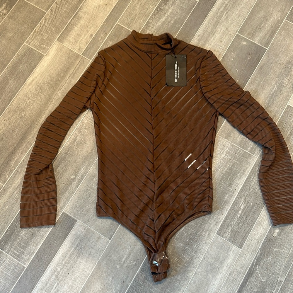 Pretty little thing top